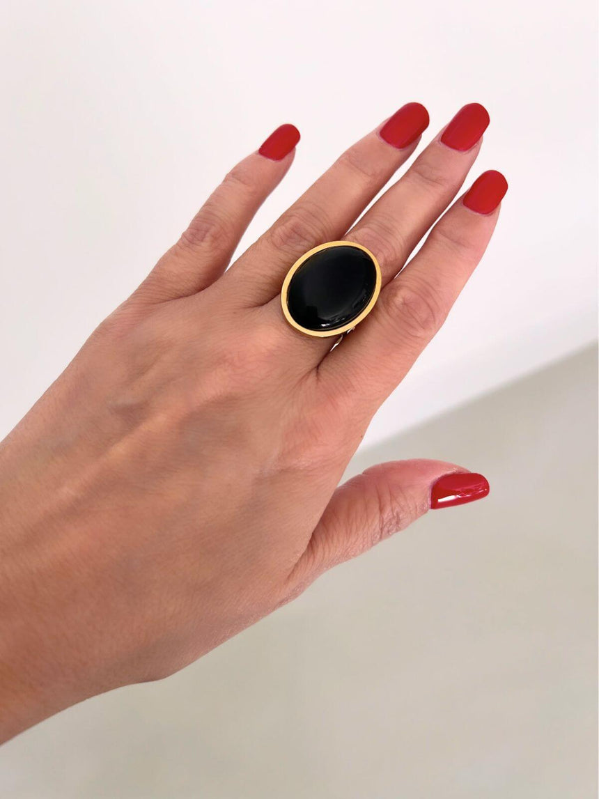 Lyzz statement ring met zwarte agaat steen - goud