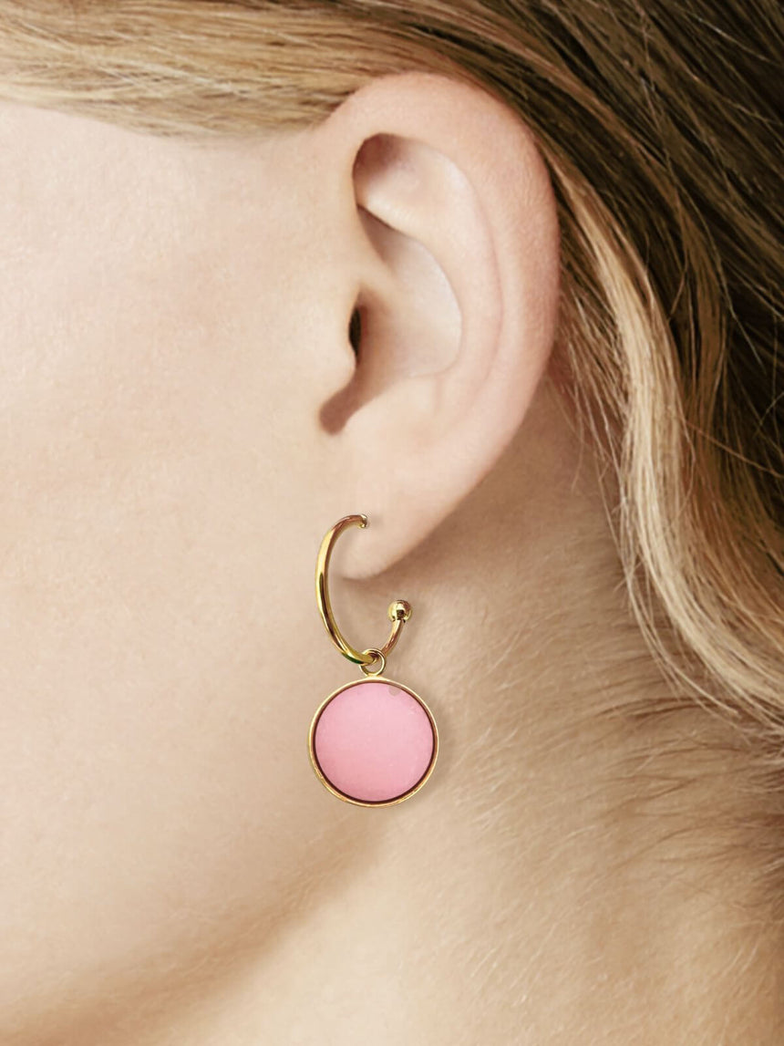 Madi gouden oorringen met roze steen