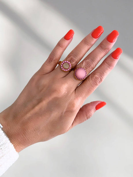 Mari roze statement ring met steen en kristal