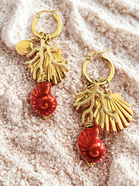 Trendy handgemaakte oorringen met beachy details