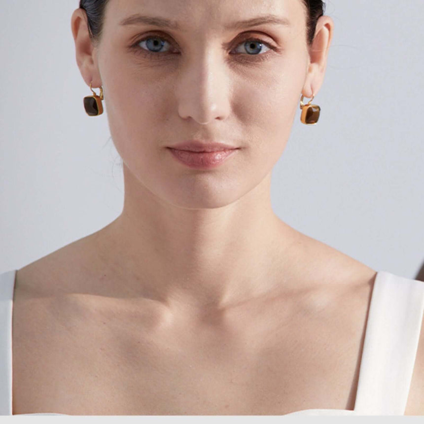 Lili oorhangers met opaal steen groen