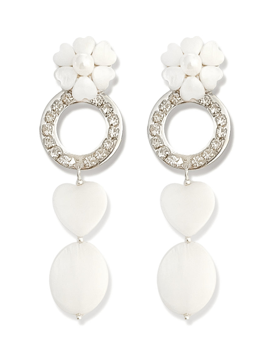 Ivey witte statement oorbellen met bloem