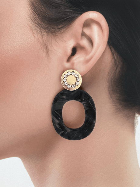 Hewa zwarte oorbellen van resin