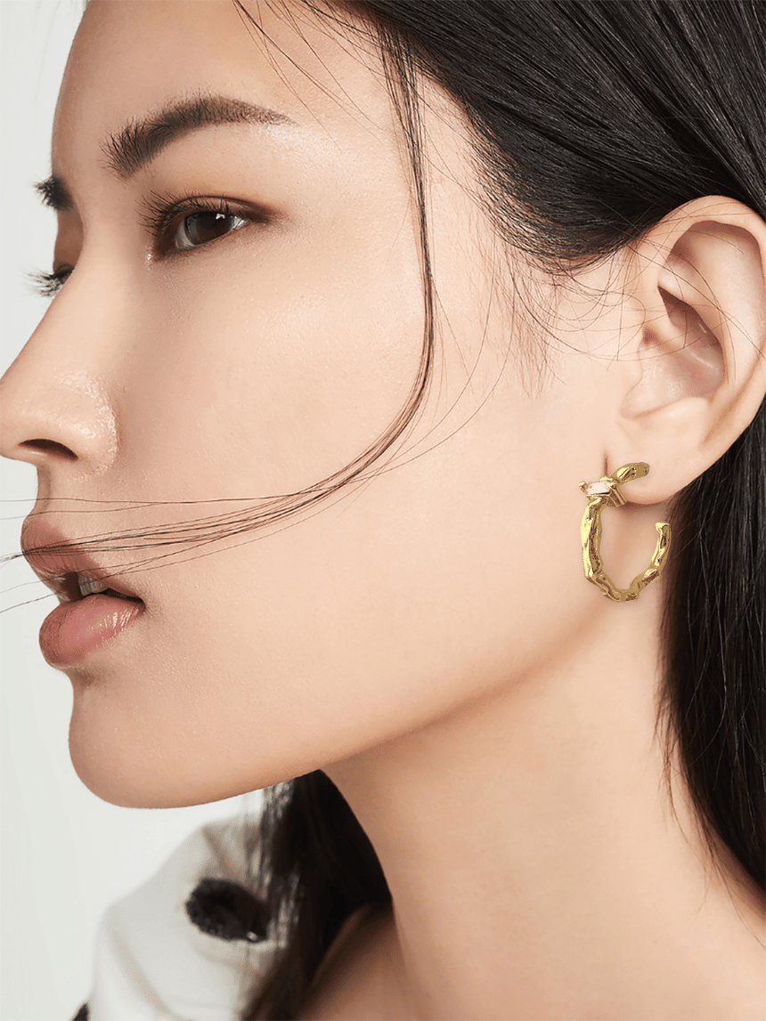 Ifza oorringen met zirkonia goud