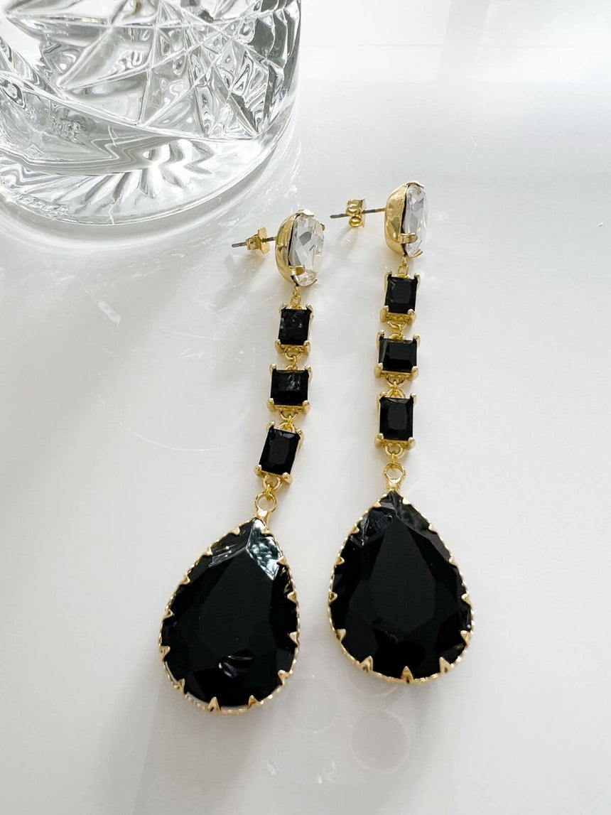 Joek lange statement oorbellen zwart kristal