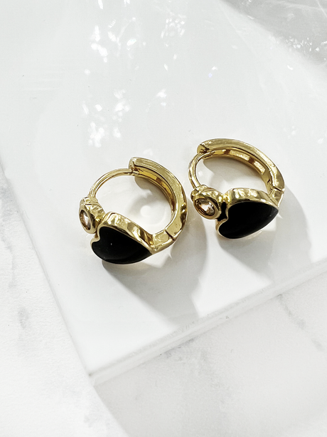 Imme oorringetje met zwart hartje