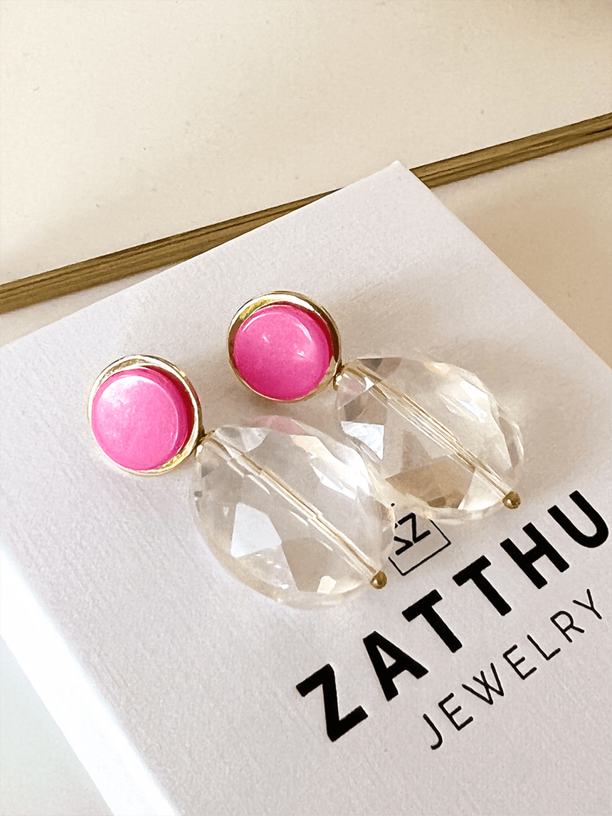 Isle oorbellen met kristal en felroze steen
