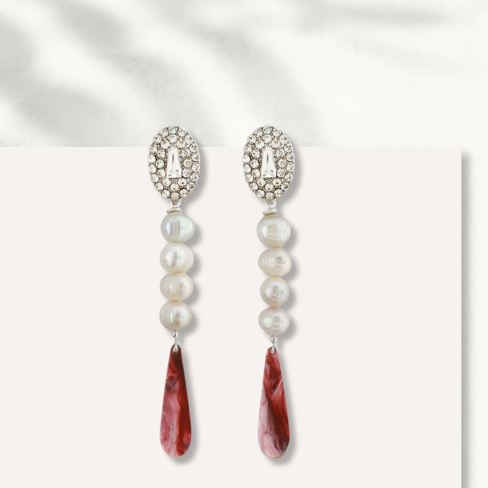 Libi lange oorbellen met parels