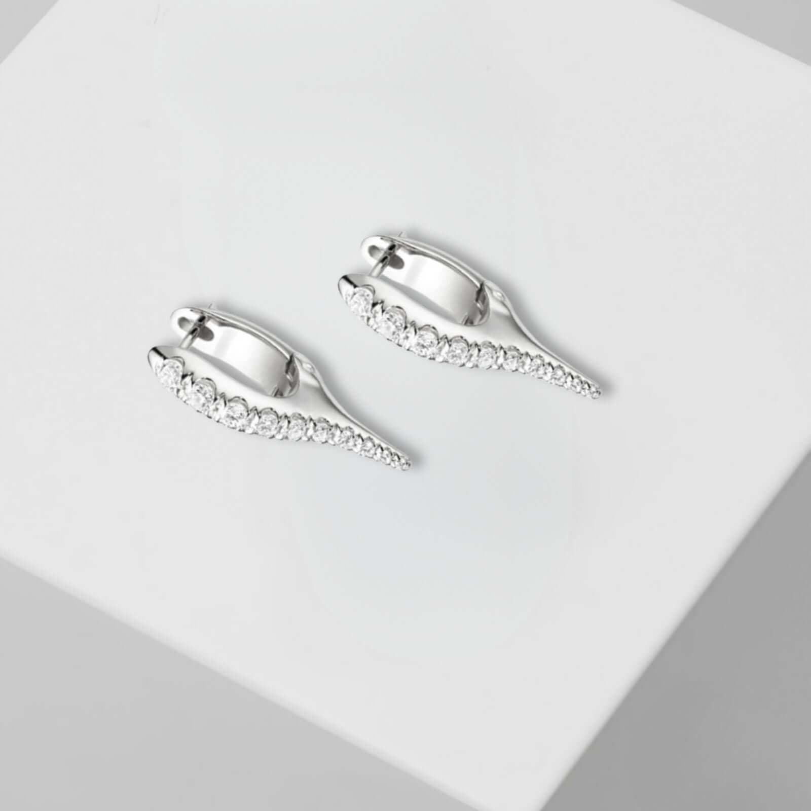 Lois 925 spike oorringen zilver small