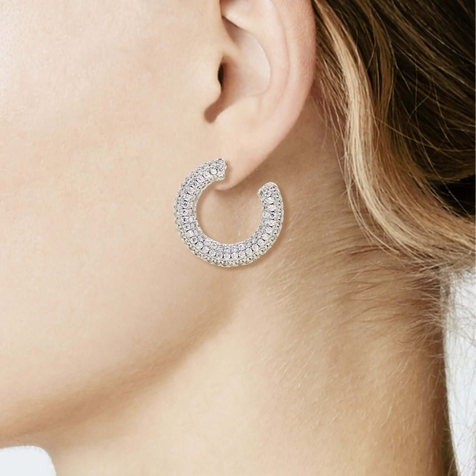 Lola zirkonia oorringen zilver