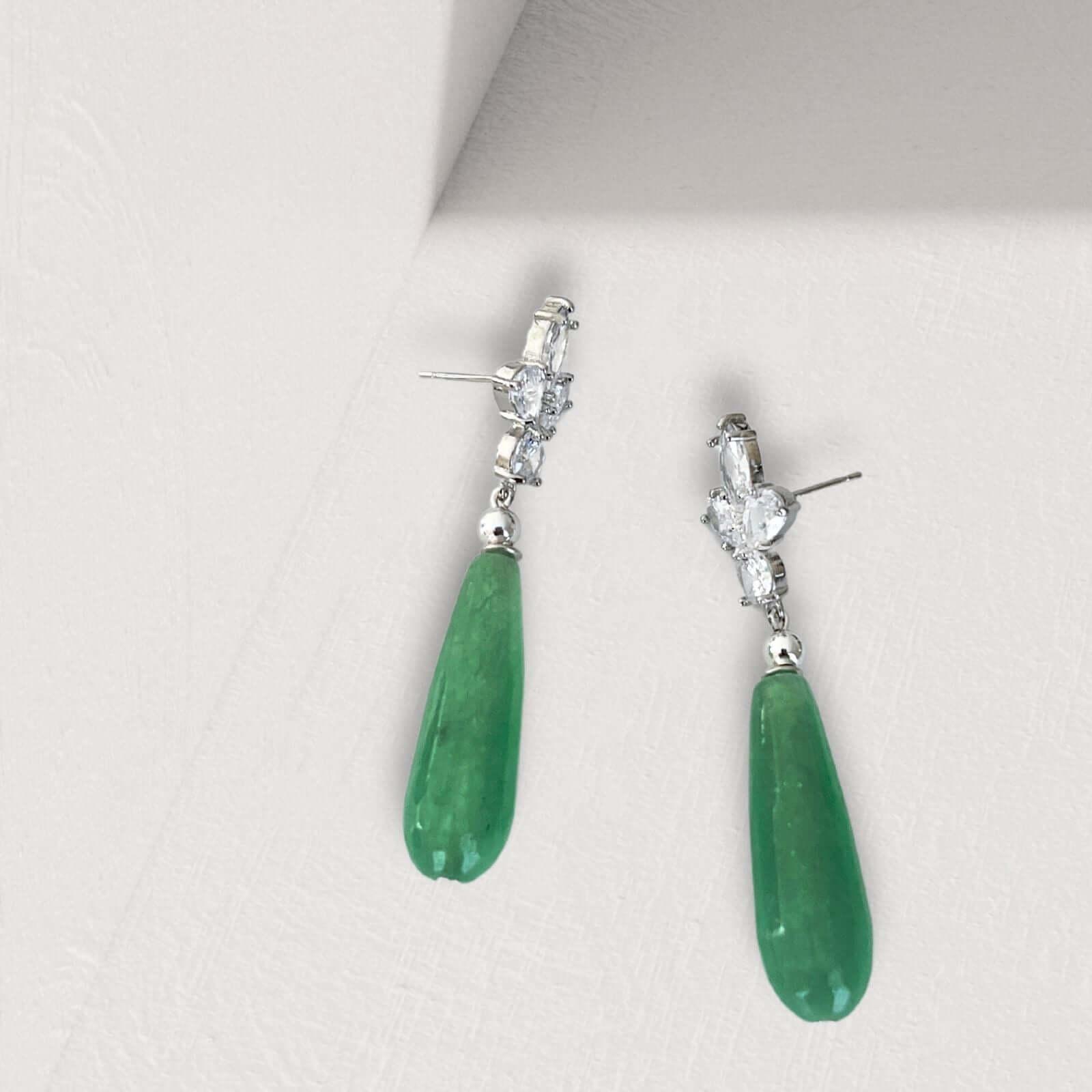 Lova oorbellen met groene natuursteen