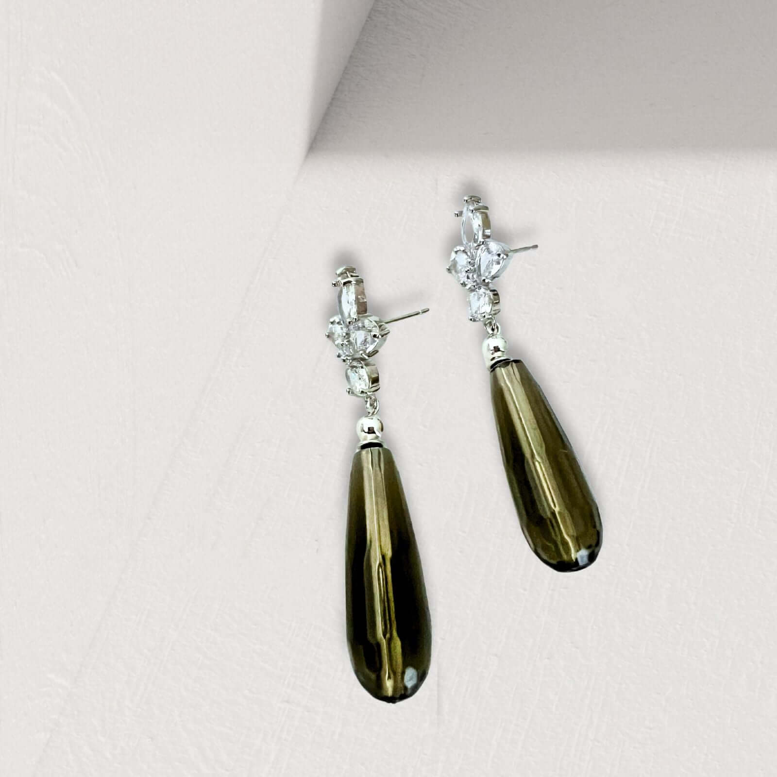 Lové oorbellen met bruine natuursteen