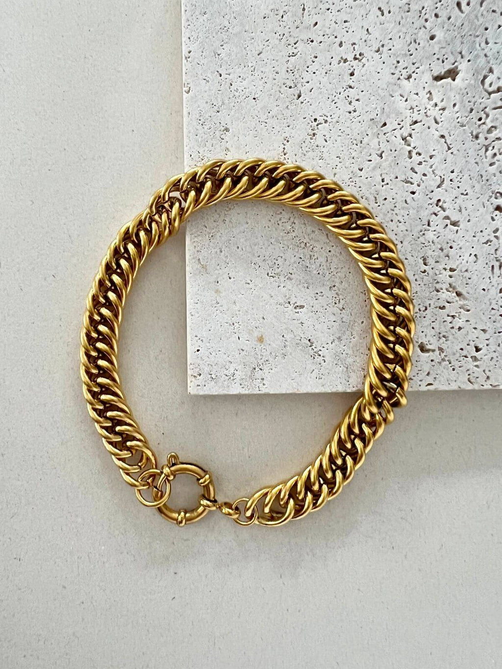 Luce chuncky schakelarmband