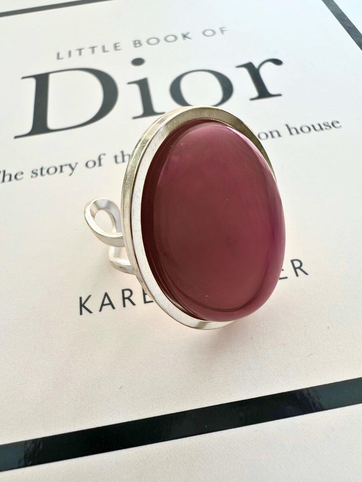 Lyla statement ring met rode agaat steen - goud