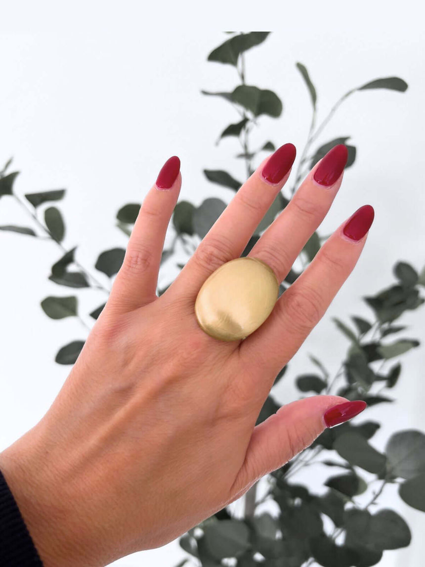 Mera goudkleurige statement ring