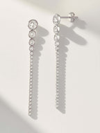 Tijdloze zilverkleurige oorbellen voor dagelijks gebruik