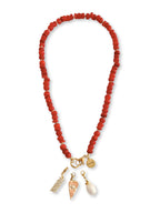 Zirkonia letterbedel LOVE – goudkleurig en elegant