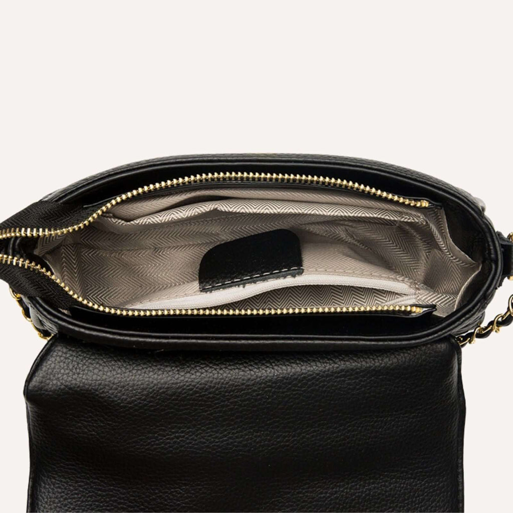 Aayan lederen schoudertas zwart