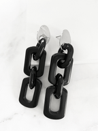 Ibby oorbellen met zwarte schakels