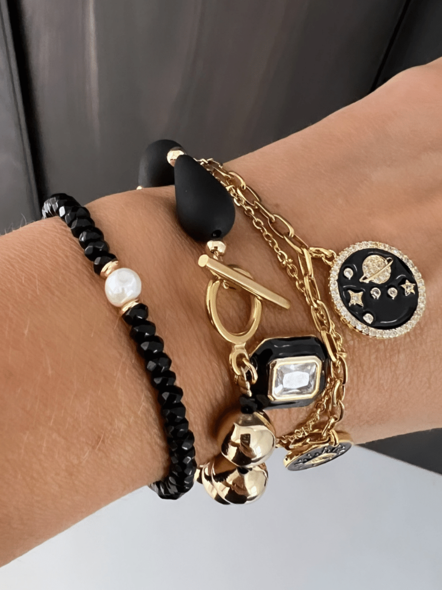 Jadi armband met zwarte bedels