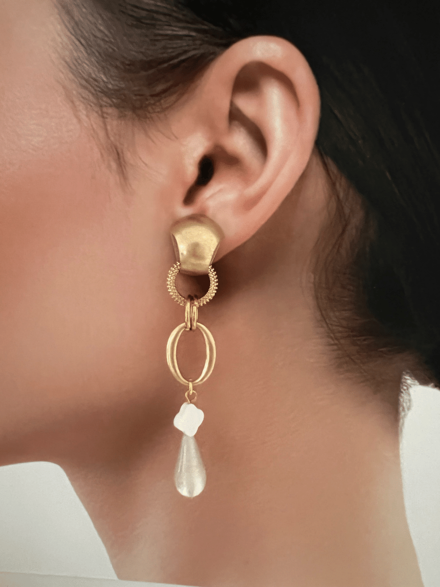 Iman statement oorbellen met druppel