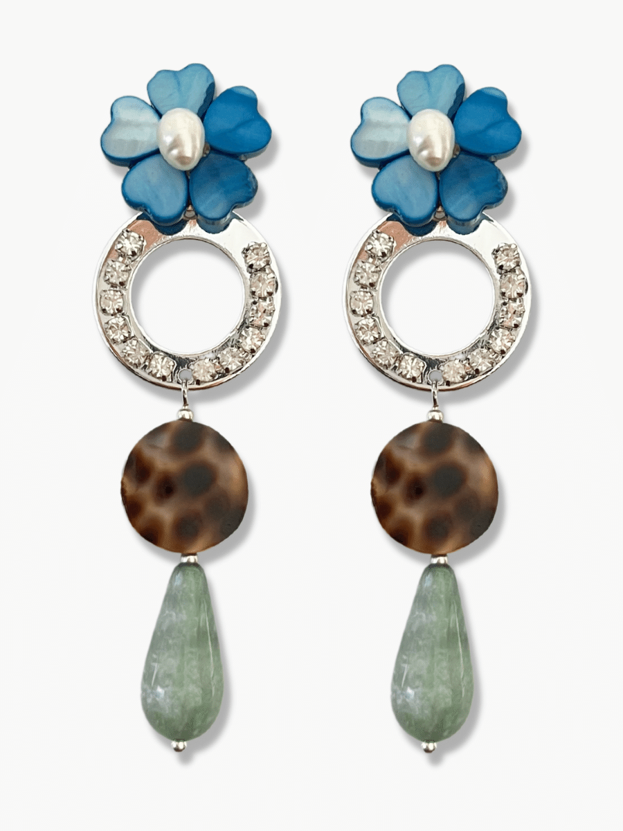 Ivis blauw groene statement oorbellen met bloem