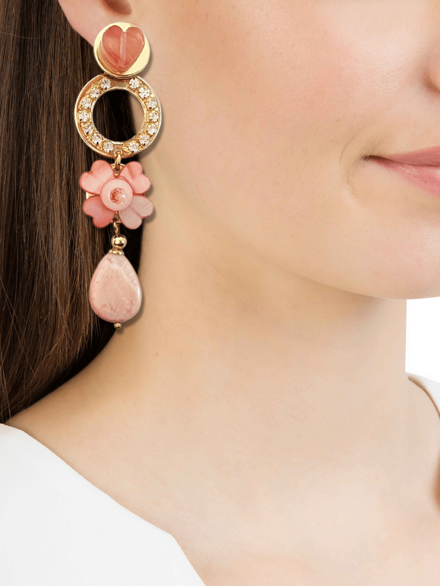 Ixel roze statement oorbellen met bloem