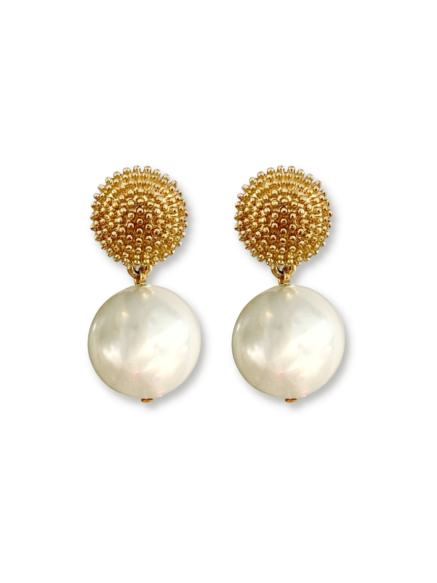 Jois earrings with large pearl